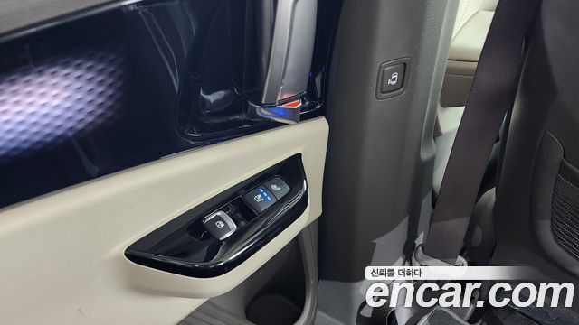 Kia Carnival (IV) Gasoline 7-Seater Hi-Limousine Signature 2021 — фото 18