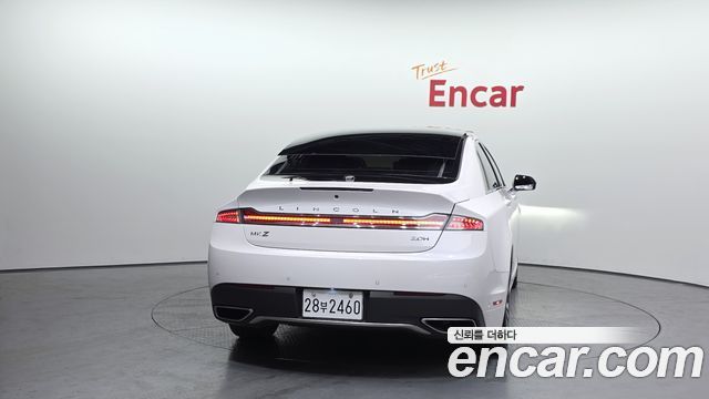 Lincoln MKZ Hybrid 2nd 2017 — фото 4