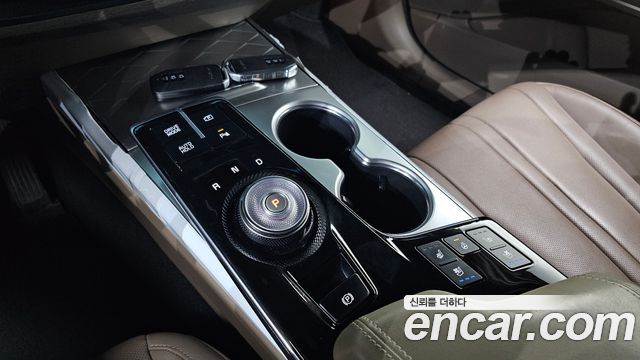 Kia K8 2.5 Gasoline 2WD Noblesse 2022 — фото 9