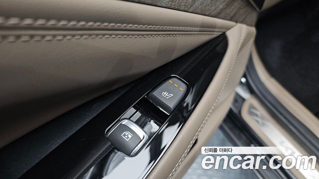 Kia K8 2.5 Gasoline 2WD Noblesse 2022 — фото 20