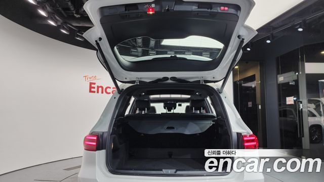 Mercedes-Benz GLB-Class (X247) AMG GLB35 4MATIC 2025 — фото 20