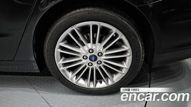Ford Fusion 2.0 Ecobost 2nd 2013 — фото 5