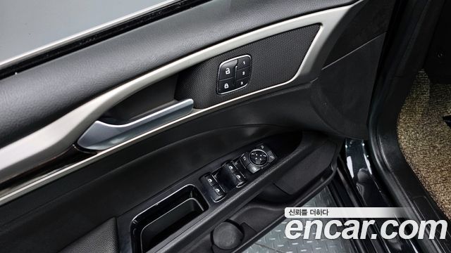 Ford Fusion 2.0 Ecobost 2nd 2013 — фото 17