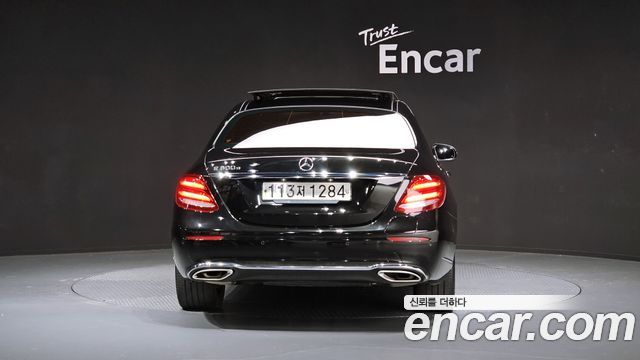Mercedes-Benz E-Class (W213) E300e Exclusive 2019 — фото 4
