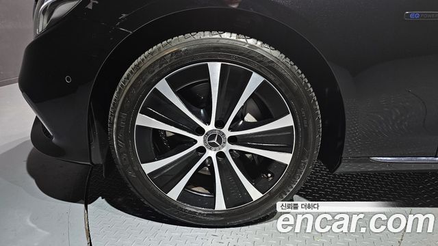 Mercedes-Benz E-Class (W213) E300e Exclusive 2019 — фото 5