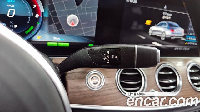 Mercedes-Benz E-Class (W213) E300e Exclusive 2019 — фото 9