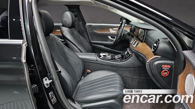 Mercedes-Benz E-Class (W213) E300e Exclusive 2019 — фото 10