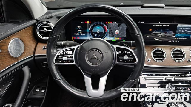 Mercedes-Benz E-Class (W213) E300e Exclusive 2019 — фото 17