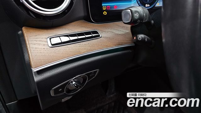 Mercedes-Benz E-Class (W213) E300e Exclusive 2019 — фото 18