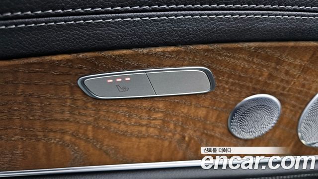 Mercedes-Benz E-Class (W213) E300e Exclusive 2019 — фото 23