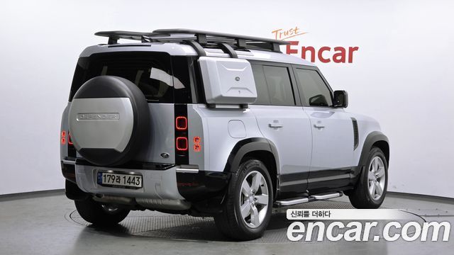Land Rover Defender (L663) 110 D300 HSE 2022 — фото 2