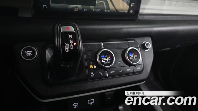 Land Rover Defender (L663) 110 D300 HSE 2022 — фото 9