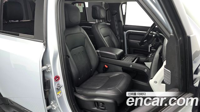 Land Rover Defender (L663) 110 D300 HSE 2022 — фото 10