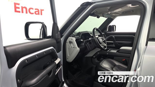 Land Rover Defender (L663) 110 D300 HSE 2022 — фото 11