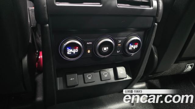 Land Rover Defender (L663) 110 D300 HSE 2022 — фото 16