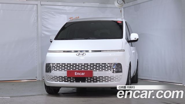 Hyundai Staria Tourer 11-Seater Modern 2022 — фото 3