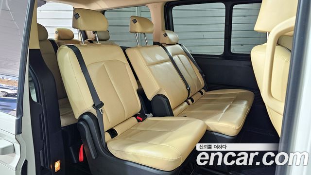 Hyundai Staria Tourer 11-Seater Modern 2022 — фото 12