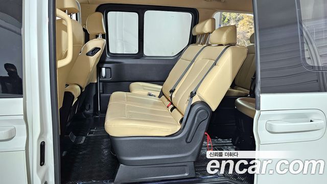 Hyundai Staria Tourer 11-Seater Modern 2022 — фото 14