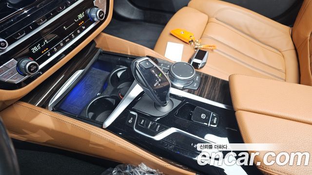 BMW 5 Series (G30) 520i M Sport 2021 — фото 9