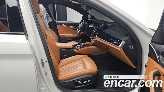 BMW 5 Series (G30) 520i M Sport 2021 — фото 15