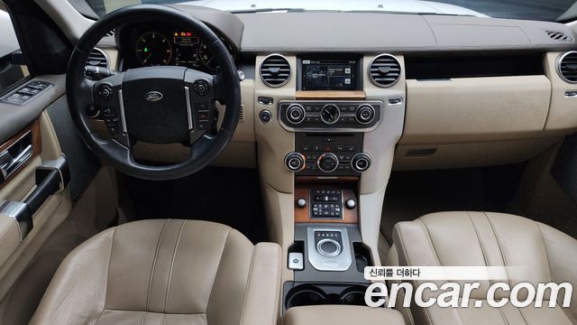 Land Rover Discovery 4 3.0 SDV6 HSE 2016 — фото 7