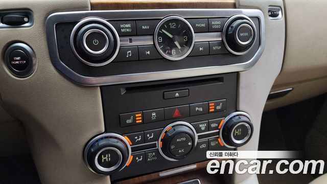 Land Rover Discovery 4 3.0 SDV6 HSE 2016 — фото 16
