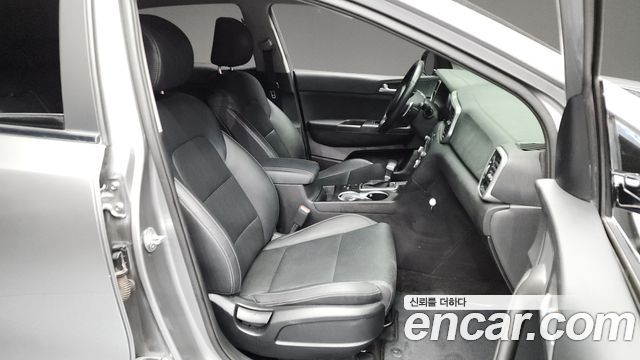 Kia Sportage The Bold Diesel 2.0 2WD Trendy 2021 — фото 11