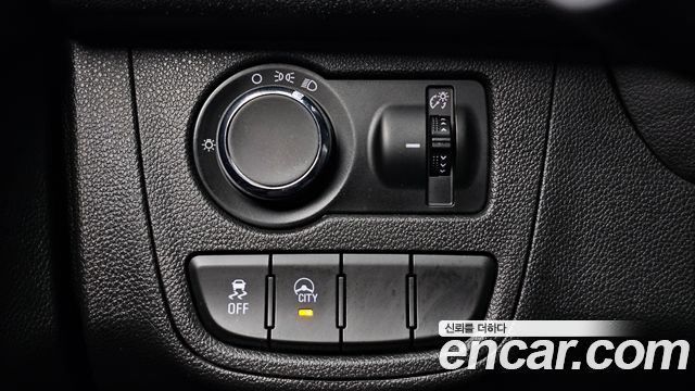 Chevrolet Spark Van 2020 — фото 17