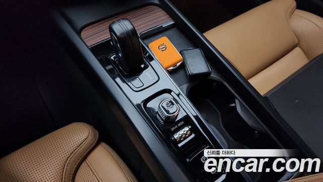 Volvo V60 Cross Country (II) B5 Pro AWD 2021 — фото 9