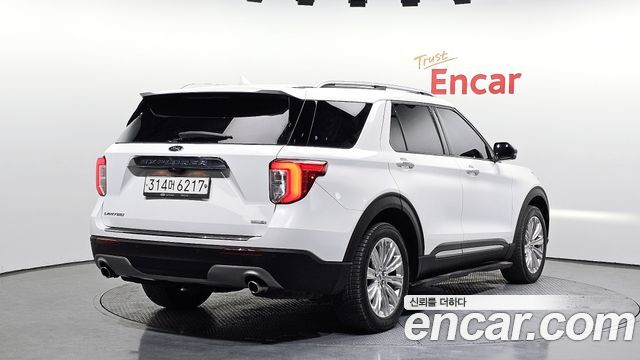 Ford Explorer (VI) 2.3 LimIted 4WD 2020 — фото 2