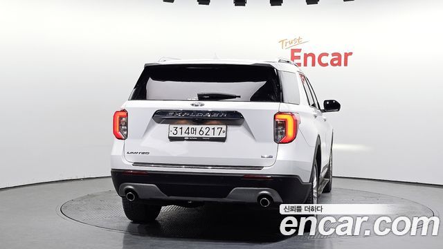 Ford Explorer (VI) 2.3 LimIted 4WD 2020 — фото 4