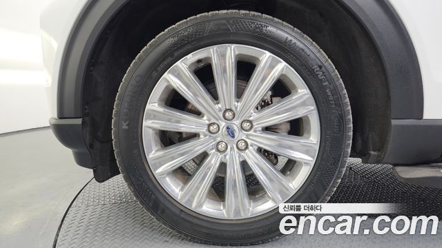 Ford Explorer (VI) 2.3 LimIted 4WD 2020 — фото 5