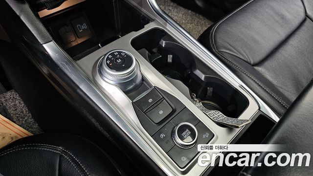 Ford Explorer (VI) 2.3 LimIted 4WD 2020 — фото 9