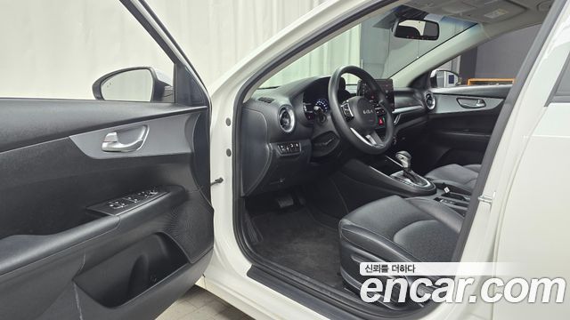 Kia K3 (II) 1.6 Trendy 2022 — фото 10