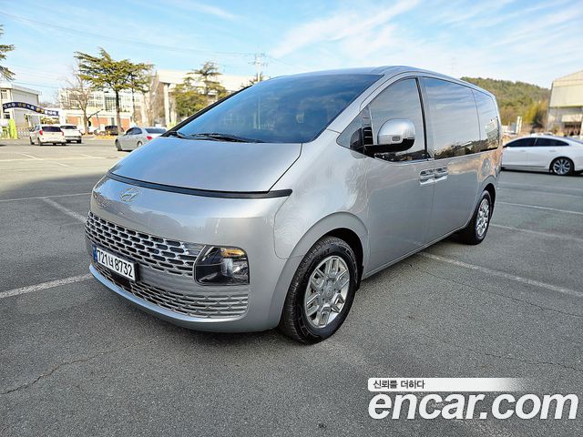 Hyundai Staria 4WD Tourer 11-Seater Modern 2023 — фото 1