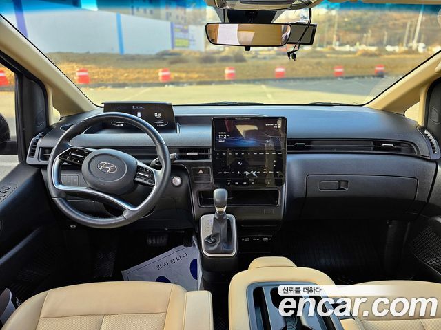 Hyundai Staria 4WD Tourer 11-Seater Modern 2023 — фото 7