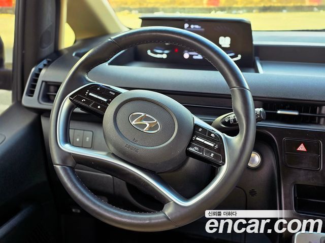 Hyundai Staria 4WD Tourer 11-Seater Modern 2023 — фото 10