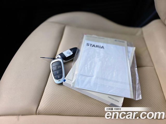 Hyundai Staria 4WD Tourer 11-Seater Modern 2023 — фото 21