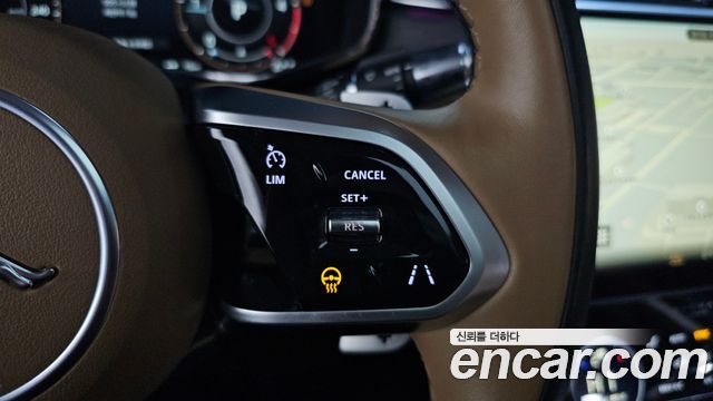 Jaguar F-PACE D200 S 2021 — фото 14