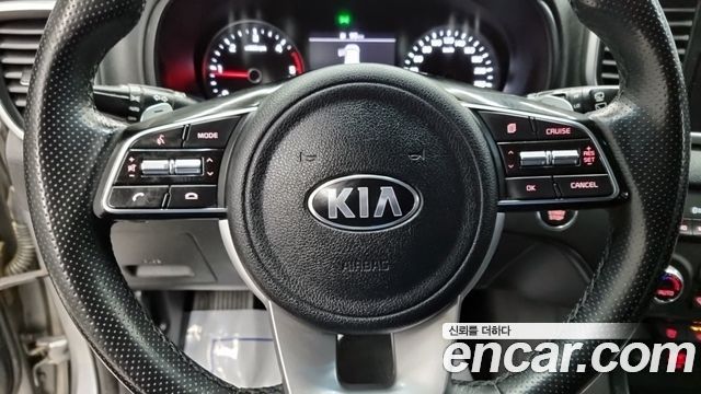 Kia Sportage The Bold Diesel 2.0 2WD Prestige 2021 — фото 16