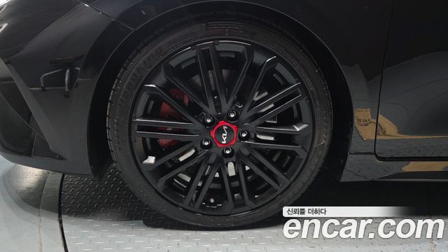 Kia K3 (II) 1.6 Turbo GT 5Door Signature 2024 — фото 5