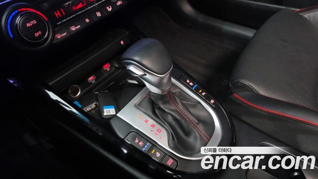 Kia K3 (II) 1.6 Turbo GT 5Door Signature 2024 — фото 9