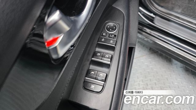 Kia K3 (II) 1.6 Turbo GT 5Door Signature 2024 — фото 14
