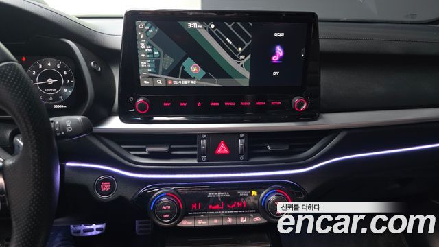 Kia K3 (II) 1.6 Turbo GT 5Door Signature 2024 — фото 17