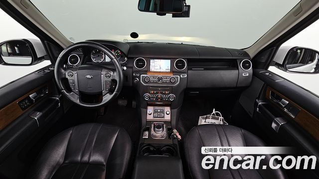 Land Rover Discovery 4 3.0 SDV6 HSE 2016 — фото 7