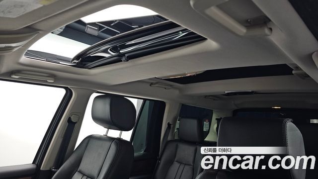 Land Rover Discovery 4 3.0 SDV6 HSE 2016 — фото 16