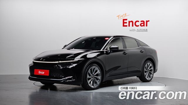 Toyota Crown Crossover 2.5 4WD Hybrid 2023 — фото 1