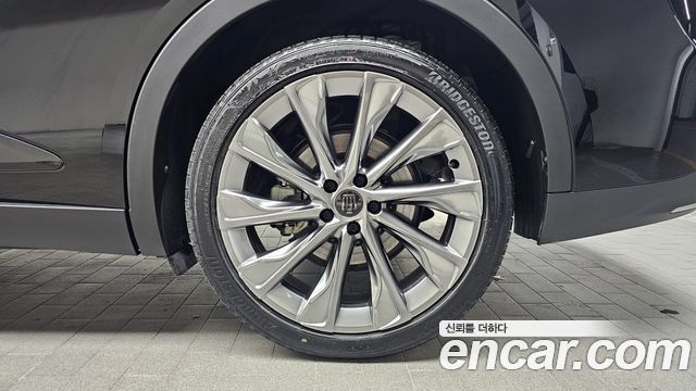 Toyota Crown Crossover 2.5 4WD Hybrid 2023 — фото 5