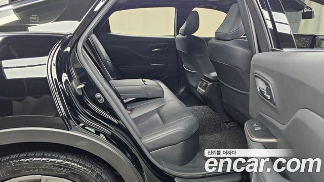 Toyota Crown Crossover 2.5 4WD Hybrid 2023 — фото 12