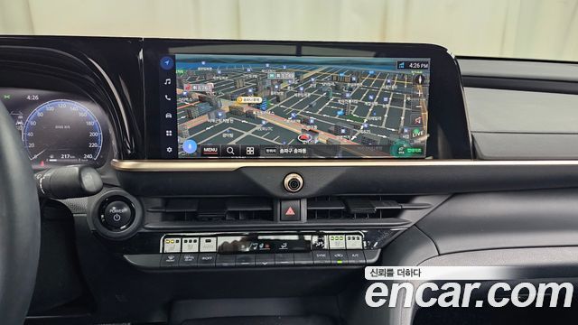 Toyota Crown Crossover 2.5 4WD Hybrid 2023 — фото 15